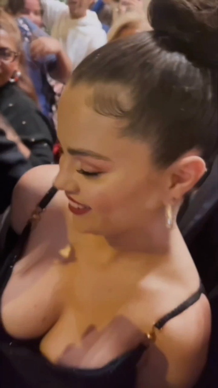 Selena Gomez boobs exposed