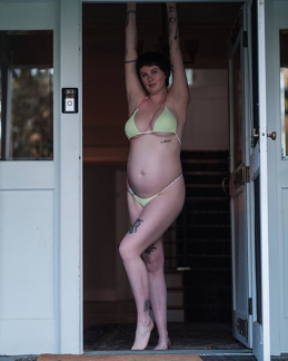 Ireland Baldwin shows pregnant belly in bikini