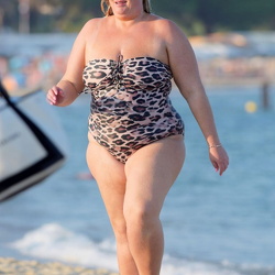 Gemma Collins goes sexy in bikini