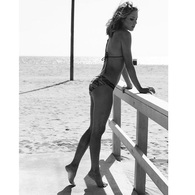 Ciara Hanna ass in bikini at beach